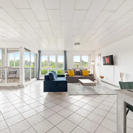 아파트 Sunshine - 4 Personen Airport Messe Mit Tg-garage 오스트필던