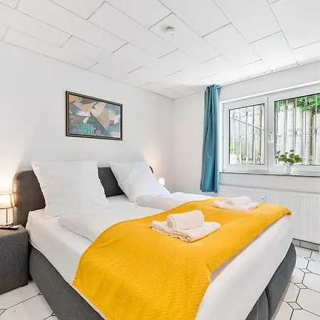 Sunshine - 4 Personen Airport Messe Mit Tg-garage 아파트 오스트필던