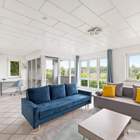 Sunshine - 4 Personen Airport Messe Mit Tg-garage *